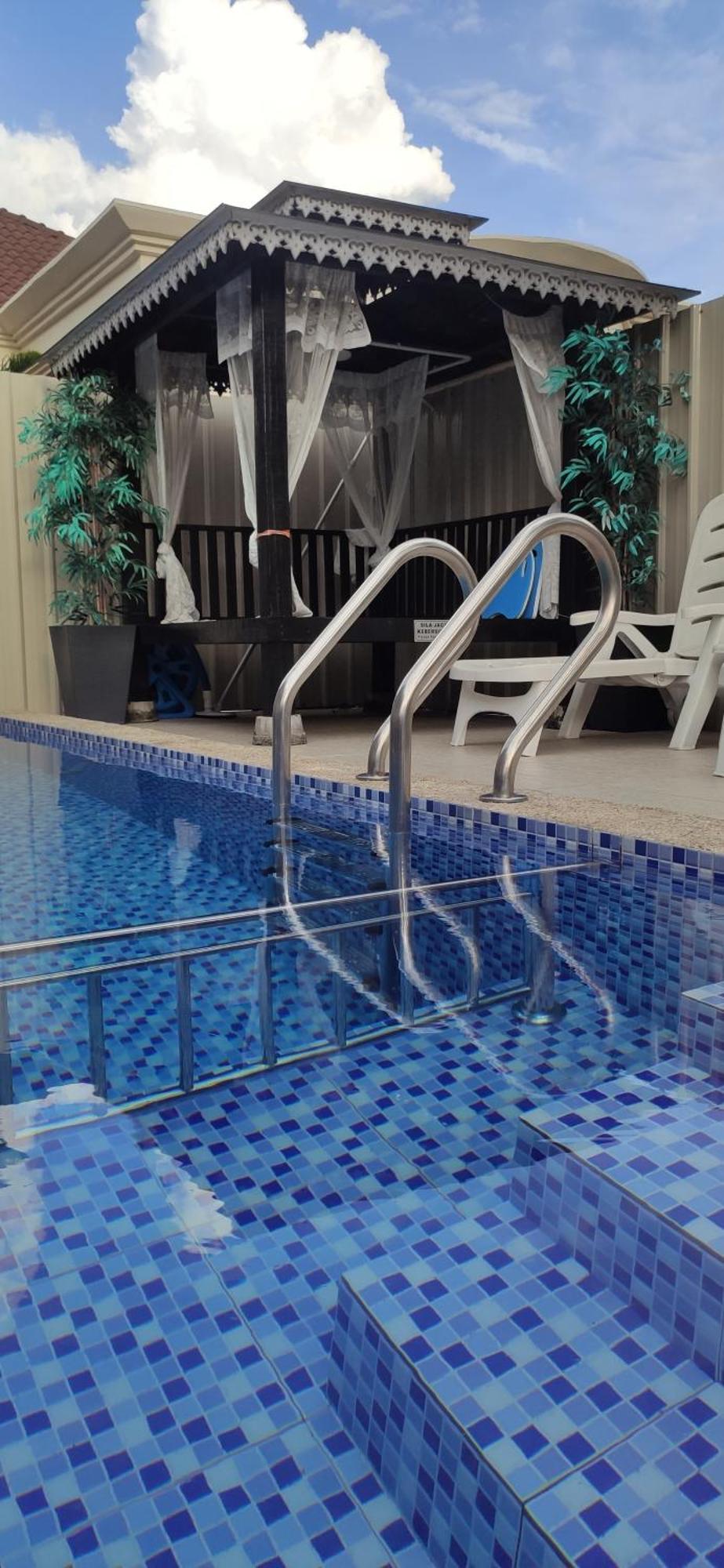 Вілла Private Pool Cassa Dinies, Wifi , Bbq,10 Pax Rantau Panjang Екстер'єр фото