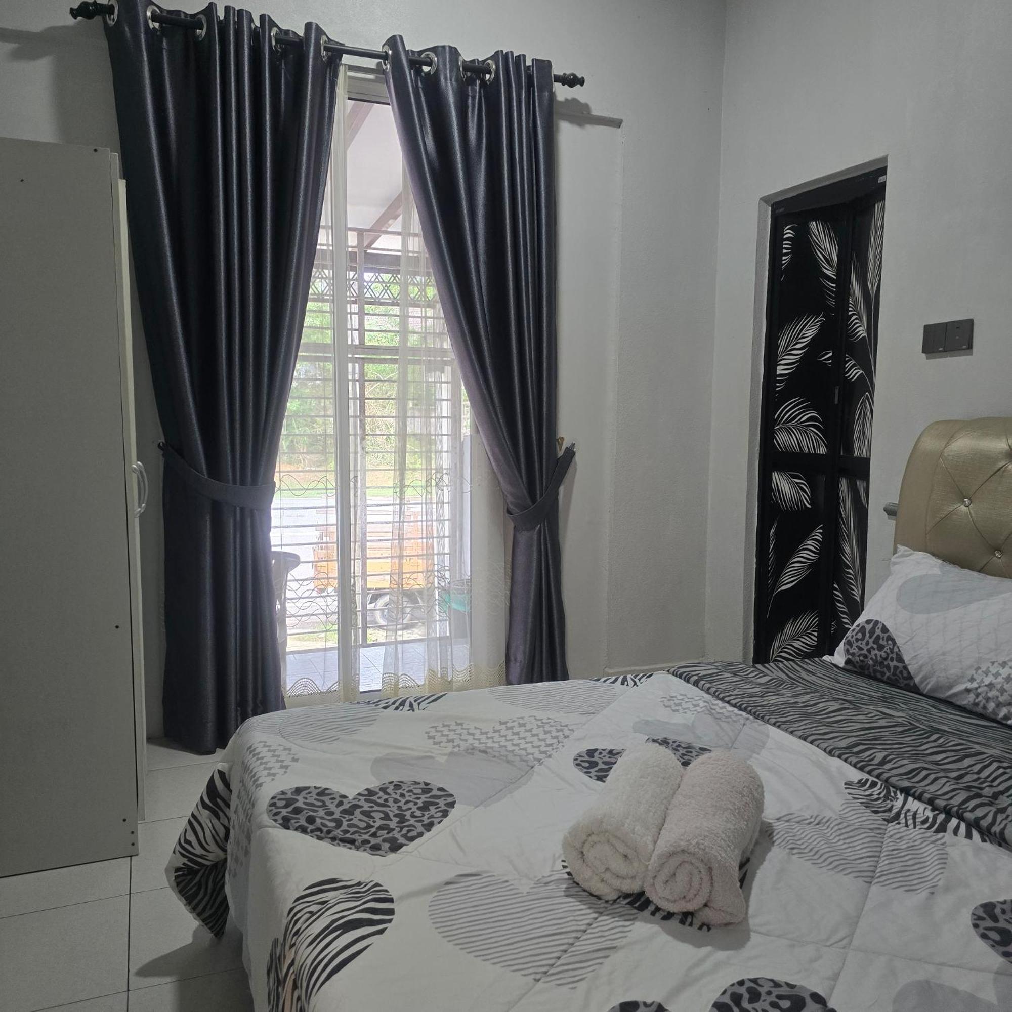 Вілла Private Pool Cassa Dinies, Wifi , Bbq,10 Pax Rantau Panjang Екстер'єр фото
